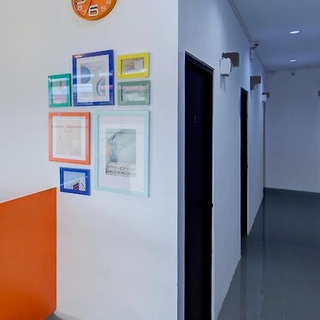 Super Oyo Capital O 93076 Batam Backpacker Guesthouse 2 Pembunuh Dış mekan fotoğraf