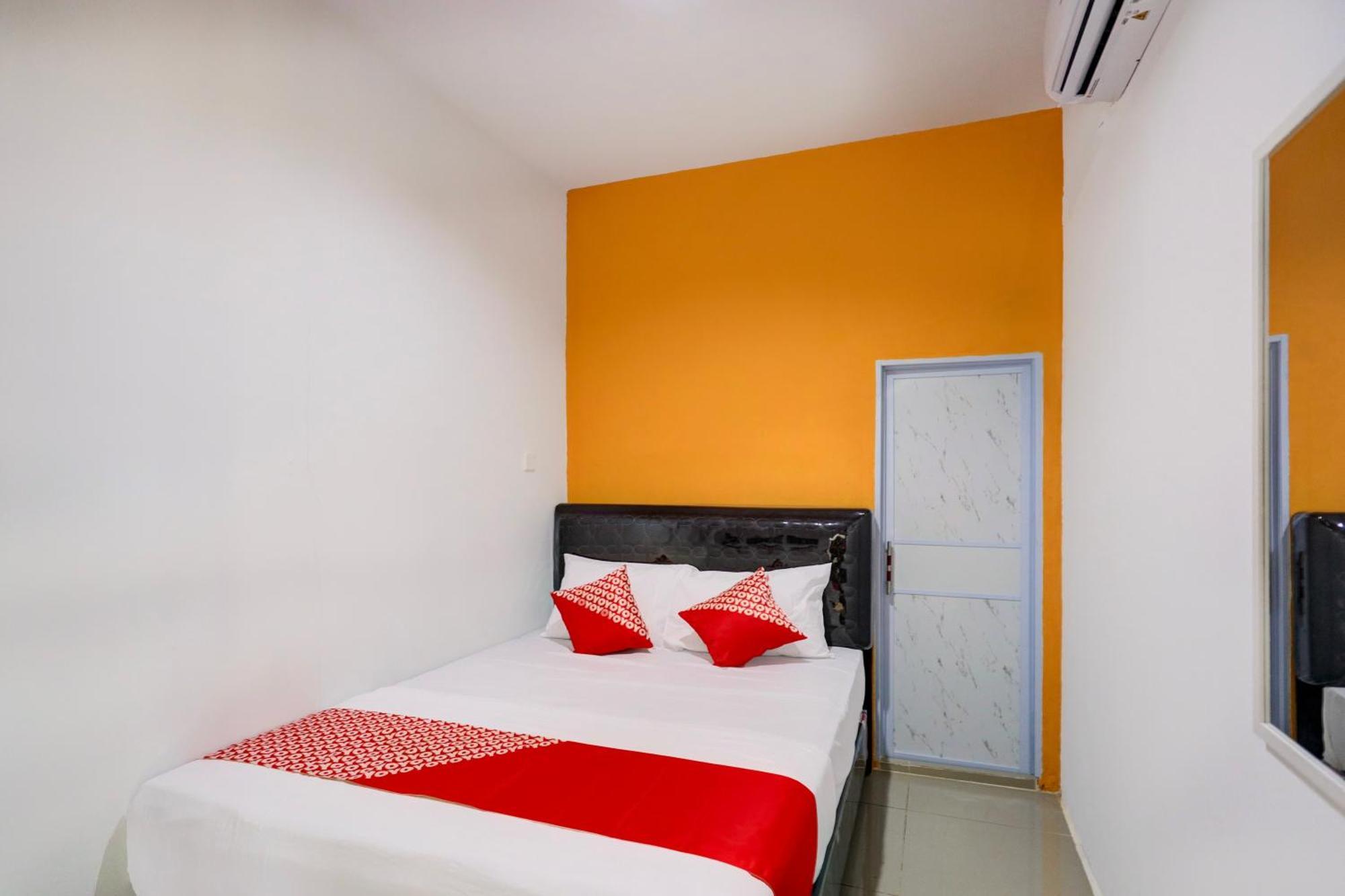 Super Oyo Capital O 93076 Batam Backpacker Guesthouse 2 Pembunuh Dış mekan fotoğraf