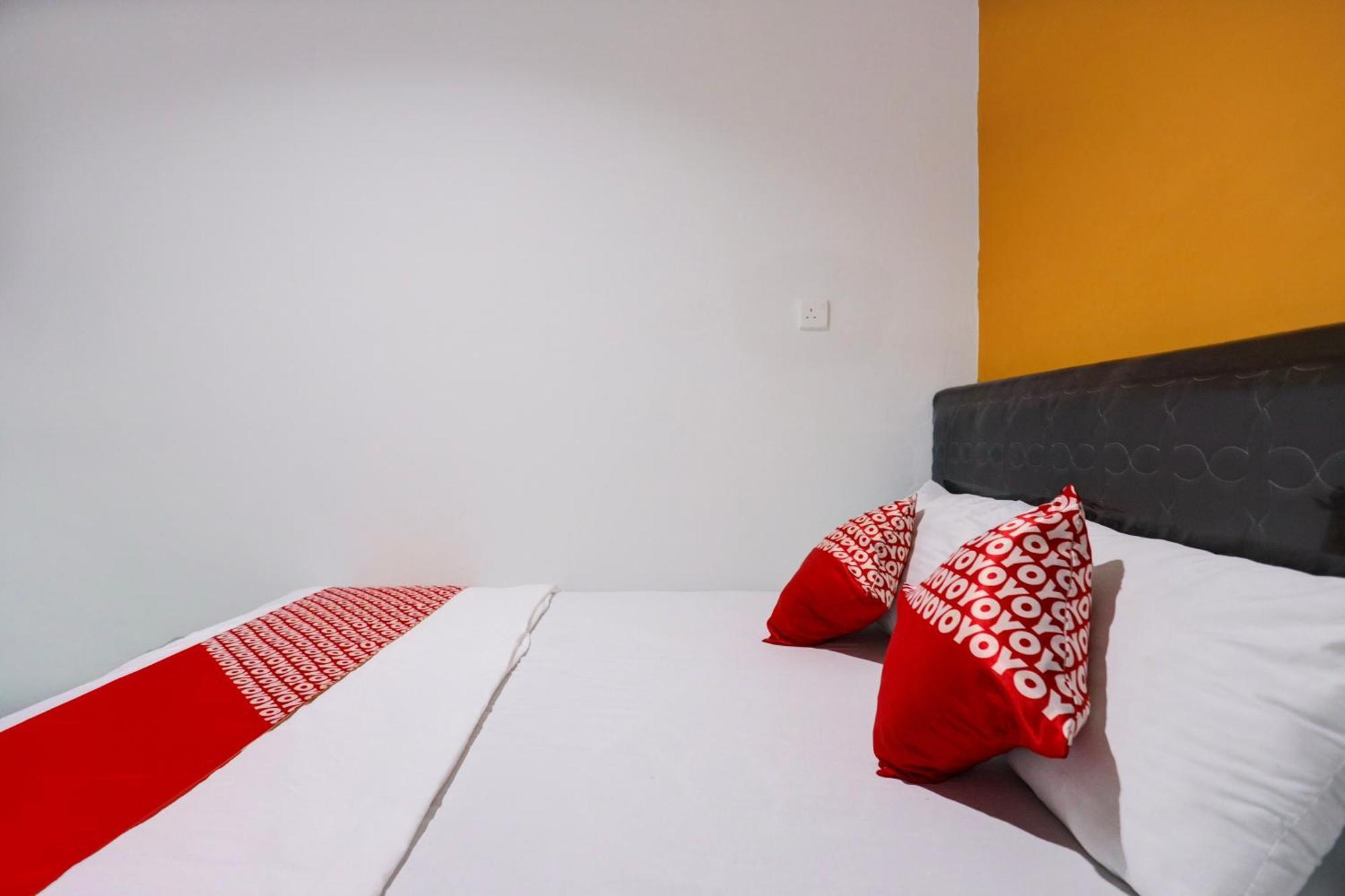 Super Oyo Capital O 93076 Batam Backpacker Guesthouse 2 Pembunuh Dış mekan fotoğraf